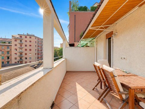 Trilocale luminoso con terrazzo a Città Studi — foto 1